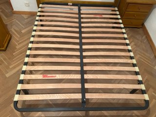 Somier de madera y metal