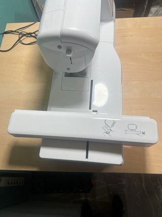 Máquina bordadora Brother Innovis-NV870