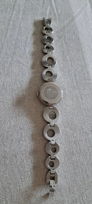 Reloj Lotus Plata