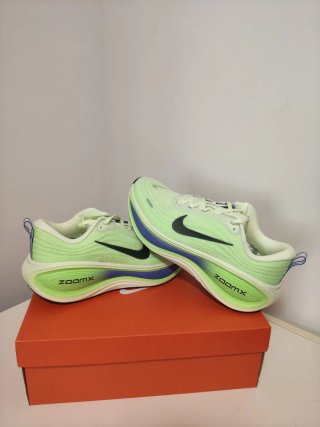T43 Nike Vomero Plus
