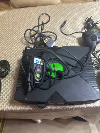 Xbox Clásica + 3 mandos