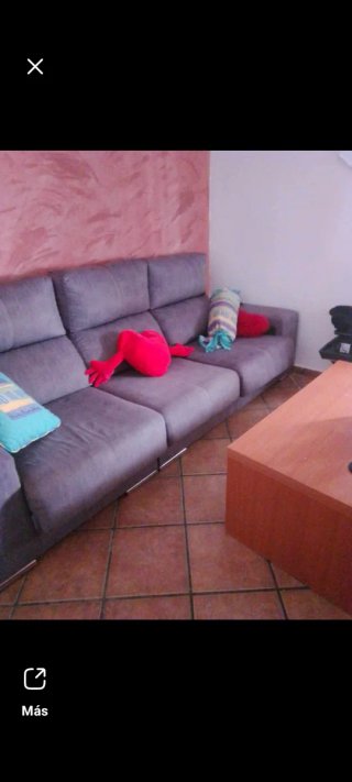Se alquila habitación solo CHICAS
