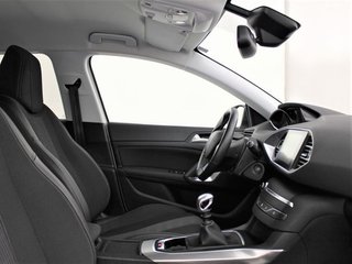 Peugeot 308 5p Allure 1.5 BlueHDi 96KW (130CV)