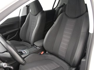 Peugeot 308 5p Allure 1.5 BlueHDi 96KW (130CV)