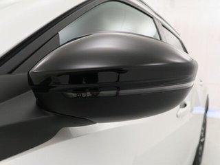Peugeot 2008 Allure Pack Puretech 100 S&S 6 Vel. MAN