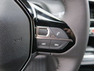 Peugeot 2008 Allure Pack Puretech 100 S&S 6 Vel. MAN