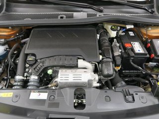 Peugeot 2008 Allure Pack Puretech 100 S&S 6 Vel. MAN