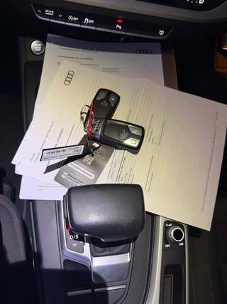 Audi A4 30 tdi advanced 136 cv  2 años garantia