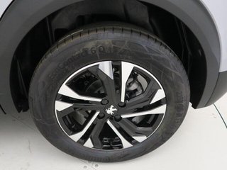 Peugeot 2008 Allure Pack Puretech 100 S&S 6 Vel. MAN