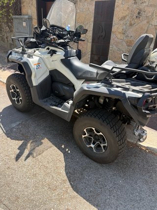 Can-Am Outlander 1000 MAX ATV