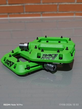 Pedales RACEFACE CHESTER plataforma, Nylon, verdes