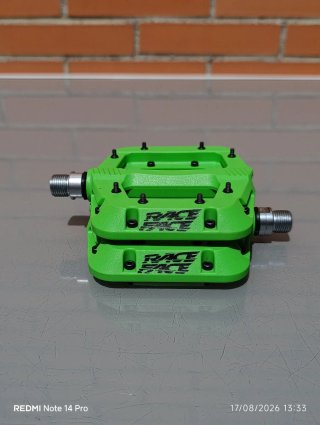 Pedales RACEFACE CHESTER plataforma, Nylon, verdes