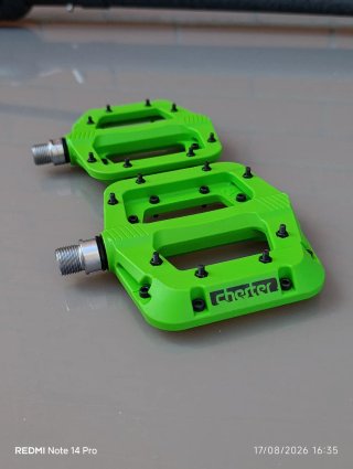 Pedales RACEFACE CHESTER plataforma, Nylon, verdes