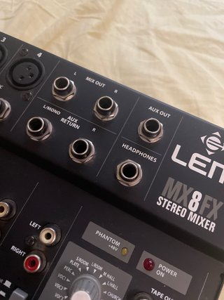 Mesa de mezclas LEM MX8FX STEREO MIXER