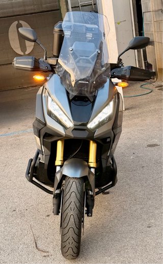 Se vende Honda X-ADV ( solo venta ) .