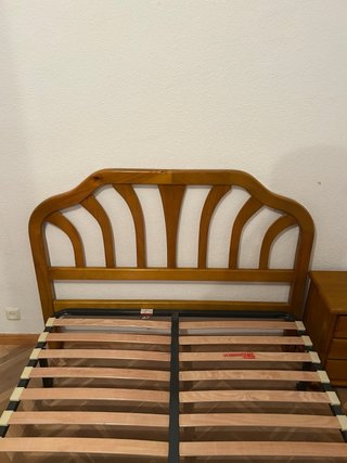 Cabecero de madera estilo abanico