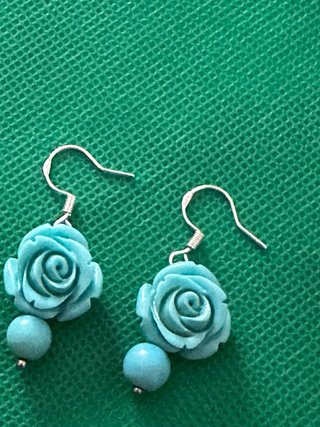 Orecchini resina rosa ganci argento 925