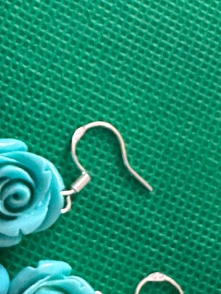 Orecchini resina rosa ganci argento 925