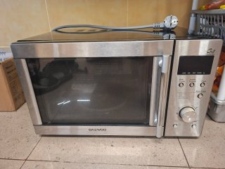 Microondas Daewoo KOG-837RS - averiado