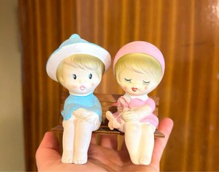 Figuras cerámica pareja banco