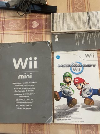 Nintendo Wii Mini Rossa Scatola (senza Mario Kart)