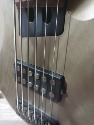 Bajo Yamaha RBX JM2