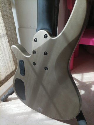 Bajo Yamaha RBX JM2