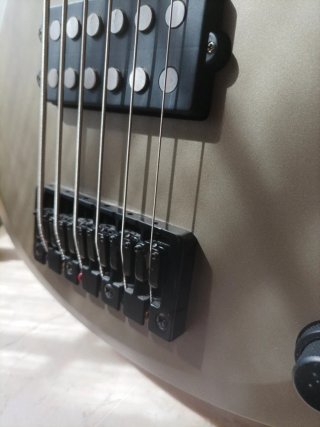 Bajo Yamaha RBX JM2
