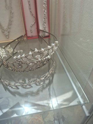 Lote tocados y tiaras novia oro y plata