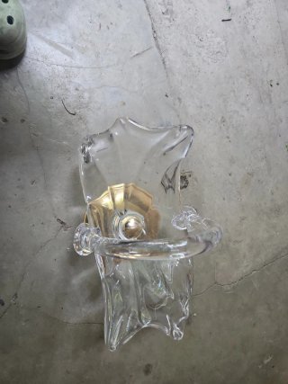 Soporte de pared de cristal y latón