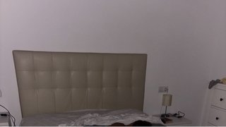 Cabezal de cama 150 cm polipiel beige.