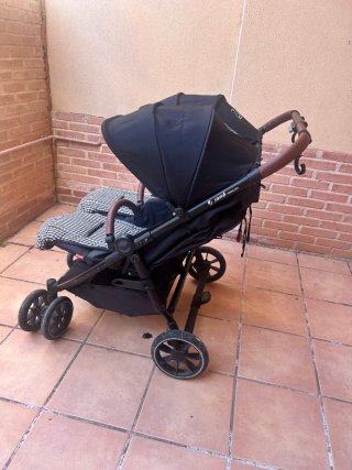 Carro gemelar Jane