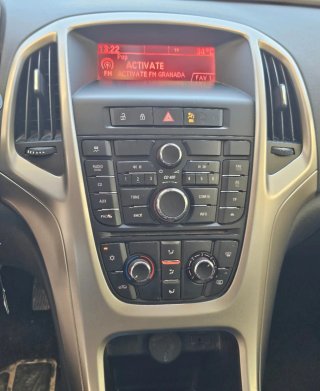 Opel Astra 2011