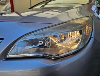 Opel Astra 2011