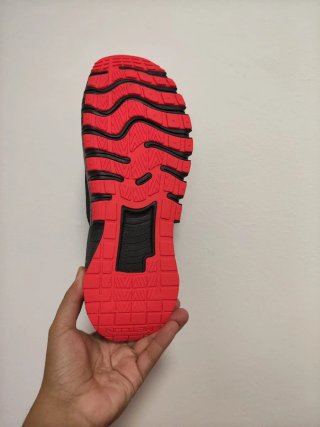 T46 Nike Free Metcon 6 Negro/Rojo