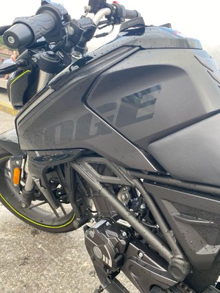 Voge 125R Negra Moto Naked