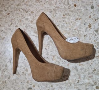 Tacones Beige/Marrón