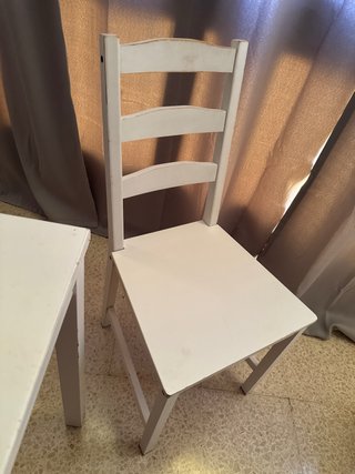 Mesa rectangular blanca + 3 sillas