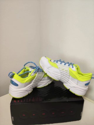 T44 Nike Jordan Trunner Amarillas