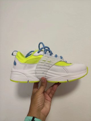 T44 Nike Jordan Trunner Amarillas