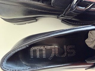 Mocasines Mijus Negros con Hebilla