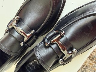 Mocasines Mijus Negros con Hebilla