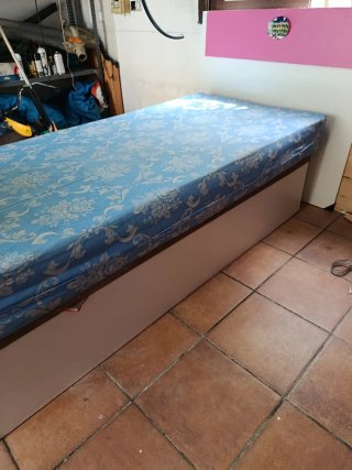 Dormitorio juvenil niña con armario 3 puertas
