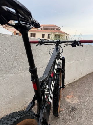 Bicicleta carbono doble suspensión SUPERIOR BIKE