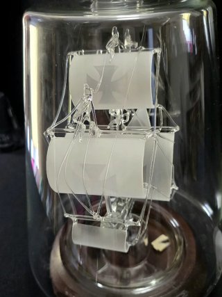 Barco de Cristal en Botella Decorativa