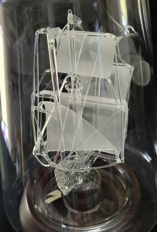 Barco de Cristal en Botella Decorativa