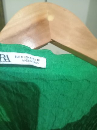 Vestido verde de verano sin mangas