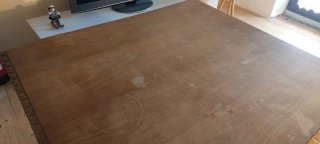 Mesa antigua de castaño