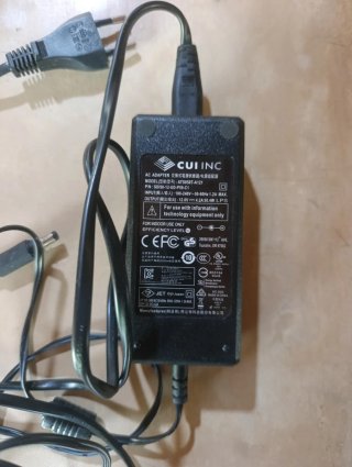Cargador CUI Inc 12V 4.2A ATS050T-A121
