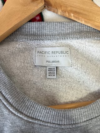 Sudadera Pull&Bear gris perro salchicha